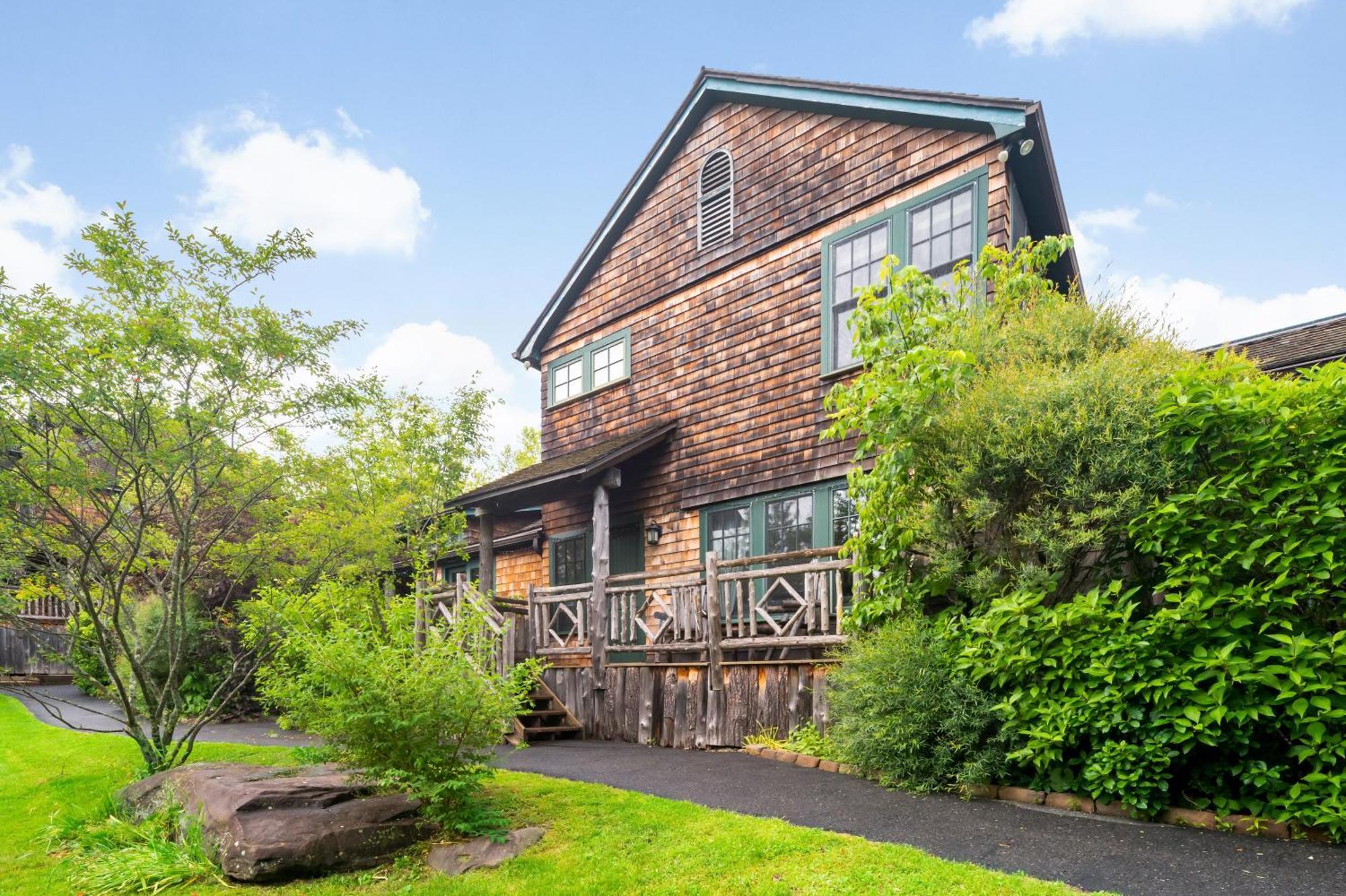 Hotel Mountain Brook Tannersville Exterior photo